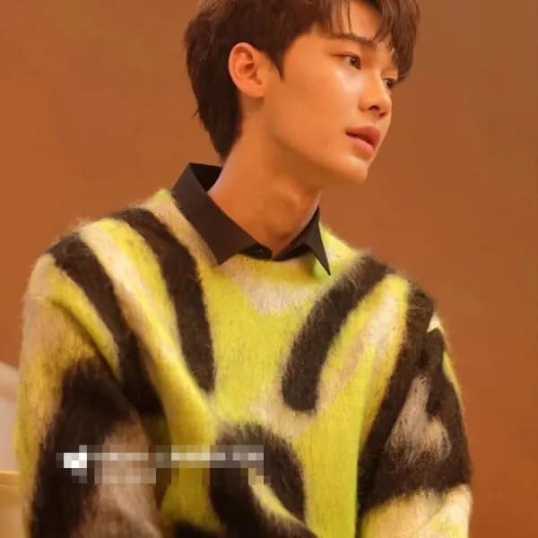 지방시 남성 모던 크루넥 그린 니트 - Mens Green Knits - giv0852x - 1