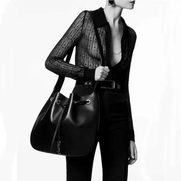 입생로랑 여성 블랙 호보백 - Saint Laurent Womens Black Flat H… - 1