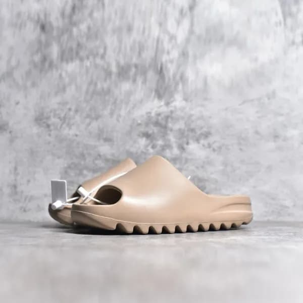 아디다스 남/녀 이지 슬라이드 뮬 - Adidas Unisex Yeezy Slide Mul… - 1