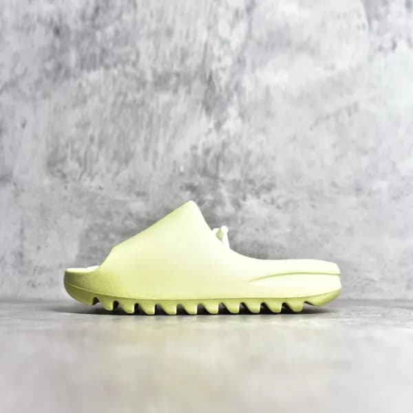 아디다스 남/녀 이지 슬라이드 뮬 - Adidas Unisex Yeezy Slide Mul… - 1