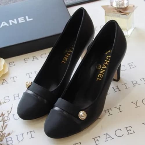 Chanel 2018 Ladies Classic CC Logo Preal Embellish… - 1