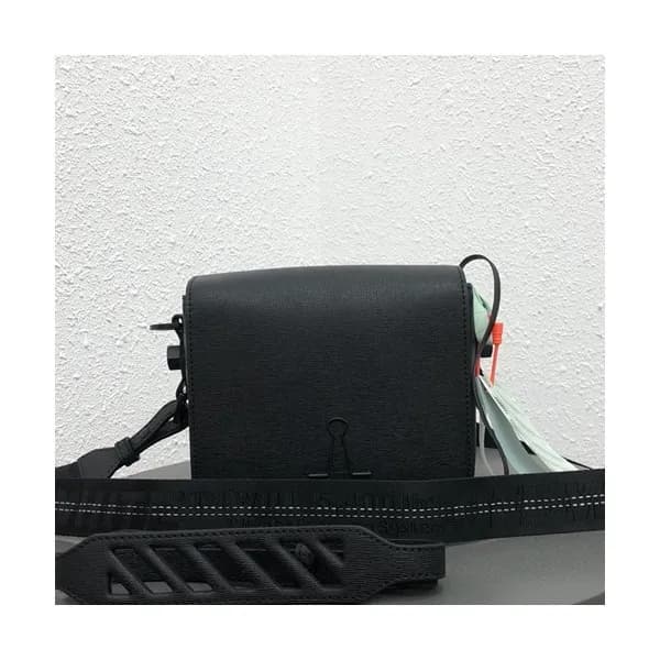 Off White 2019 Leather Binder Clip Shoulder Bag,19… - 1