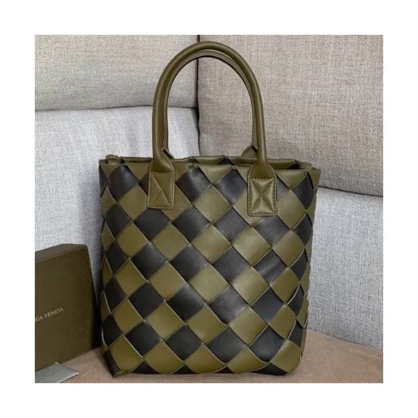 Bottega Veneta 2019 Tote Shoulder Shopper Bag,35cm… - 1
