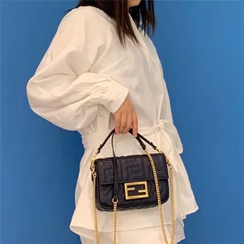 [펜디] Fendi 2020 Women's Leather Shoulder Bag, … - 1