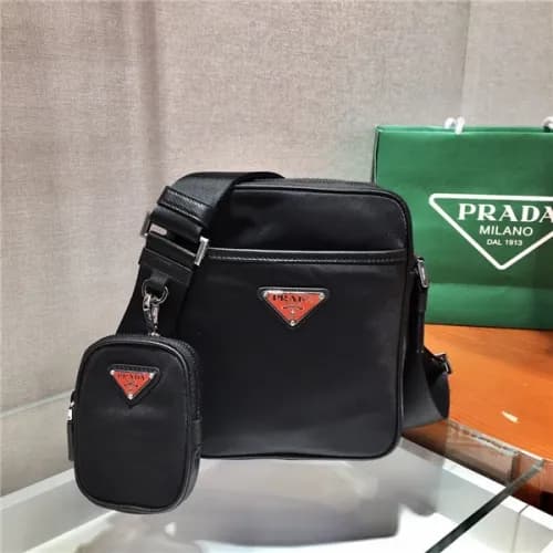 [프라다] Prada 2020 Men's Nylon Shoulder Bag,20cm… - 1