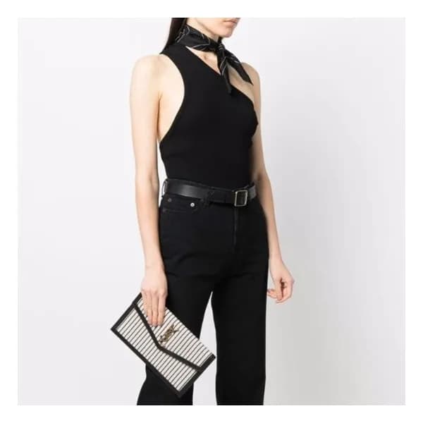 입생로랑 여성 블랙 클러치 - Saint Laurent Womens Black Clutch… - 1