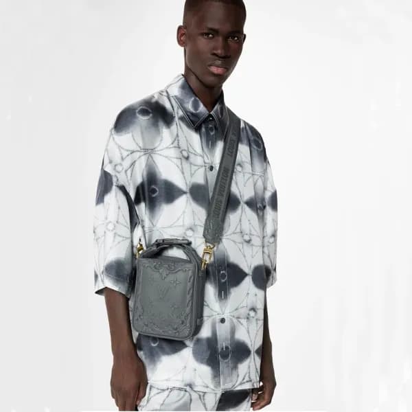 루이비통 남성 그레이 카메라백 - Louis vuitton Mens Gray Camera … - 1