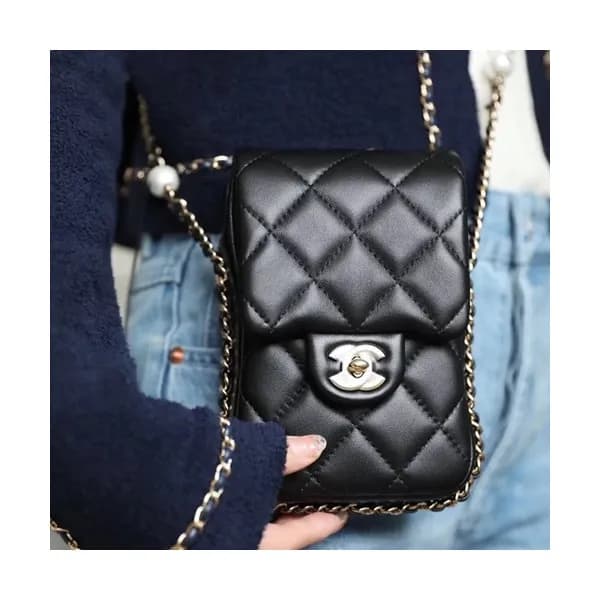 Chanel 2020 Leather Chain Shoulder Bag / Phone Bag… - 1