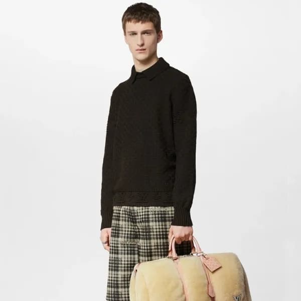 루이비통 남성 블랙 폴로 니트 - Louis vuitton Mens Black Sweate… - 1