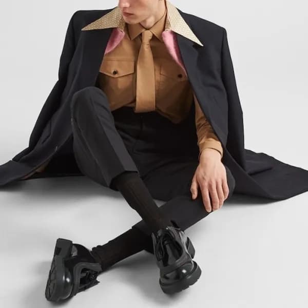 프라다 남성 클래식 블랙 로퍼 - Prada Mens Black Loafer - pr862… - 1