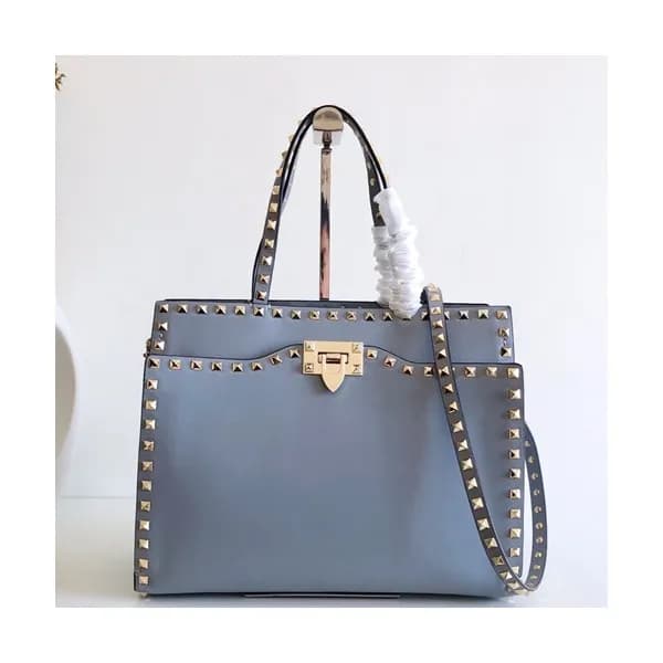 Valentino 2019 Leather Garavani Rockstud Tote Shou… - 1