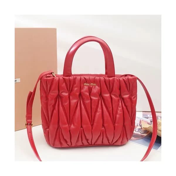 MiuMiu 2019 Matelasse Tote Shoulder Bag,24cm - 미우미… - 1