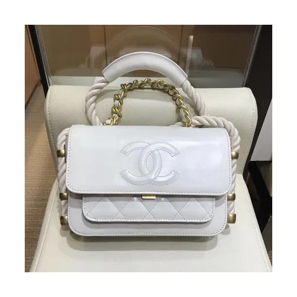 Chanel 2019 Leather Women Shoulder Bag,22CM - 샤넬… - 1