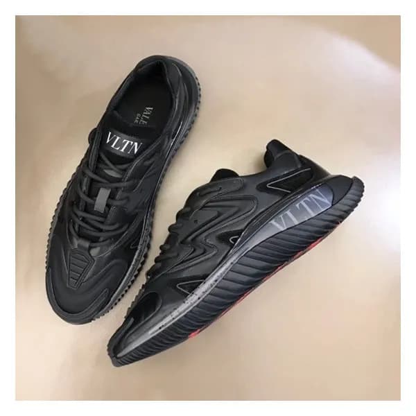 발렌티노 남성 트렌디 블랙 스니커즈 - Mens Black Sneakers - val025… - 1