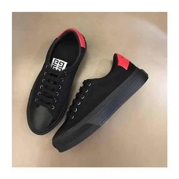 지방시 남성 클래식 블랙 스니커즈 - Mens Black Sneakers - giv0800… - 1