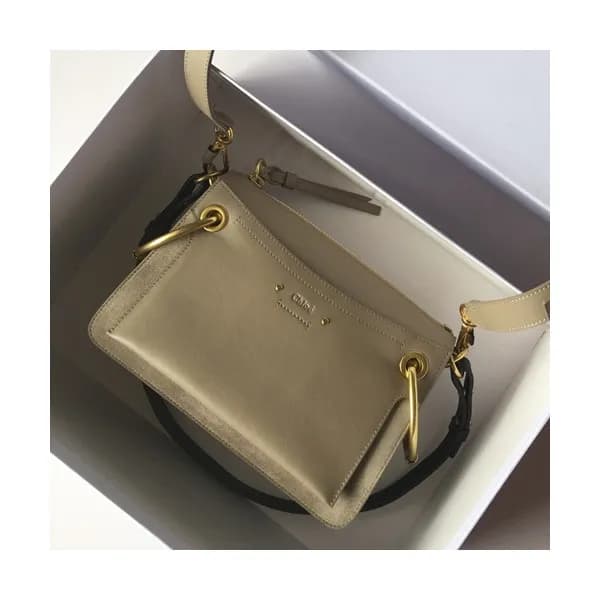 Chole 2019 Roy Leather Shoulder Bag, 25/32cm - 끌로… - 1