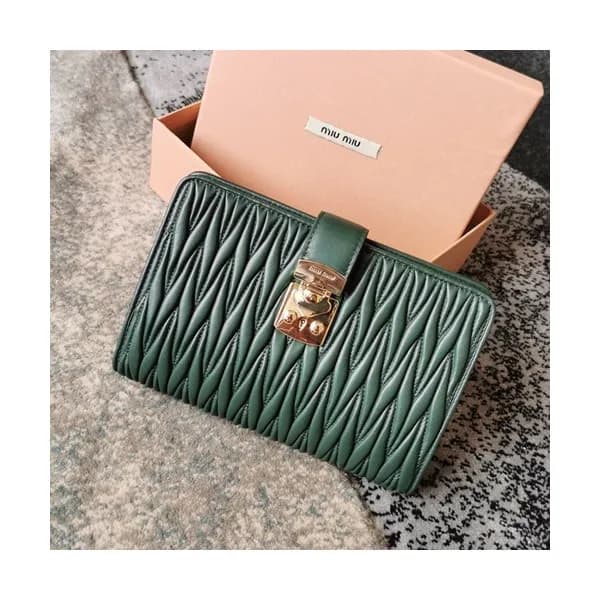 MiuMiu 2019 Matelasse Women Clutch Bag,20cm - 미우미우… - 1