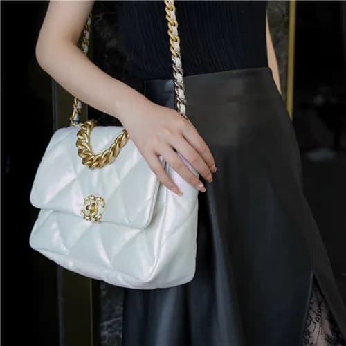 [블링블링]Chanel 2021 Women's Leather Shoulder Bag… - 1