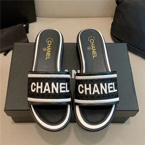 Chanel 2021 Women's Embroidery Slipper,CHAS063… - 1