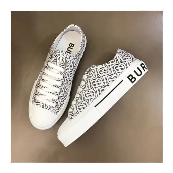 버버리 남성 빈티지 블랙 스니커즈 - Mens Black Sneakers - bur0440… - 1