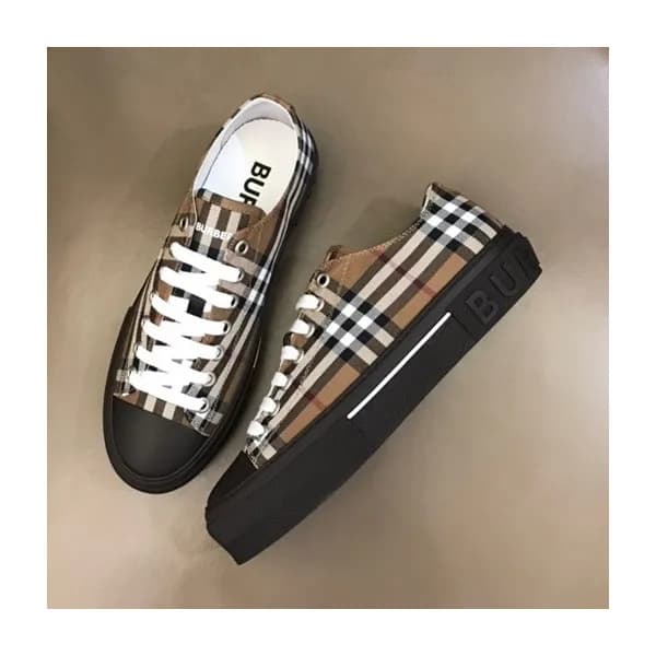 버버리 남성 빈티지 카멜 스니커즈 - Mens Camel Sneakers - bur0440… - 1