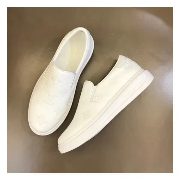 루이비통 남성 모던 화이트 로퍼 - Louis vuitton Mens White Loafe… - 1