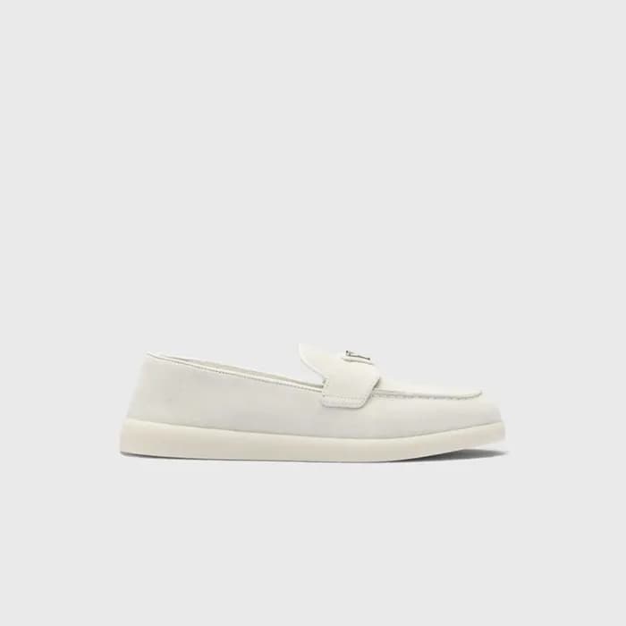 프라다 남성 스웨이드 가죽 화이트 로퍼 【매장-140만원대】 - Prada Mens Whi… - 1
