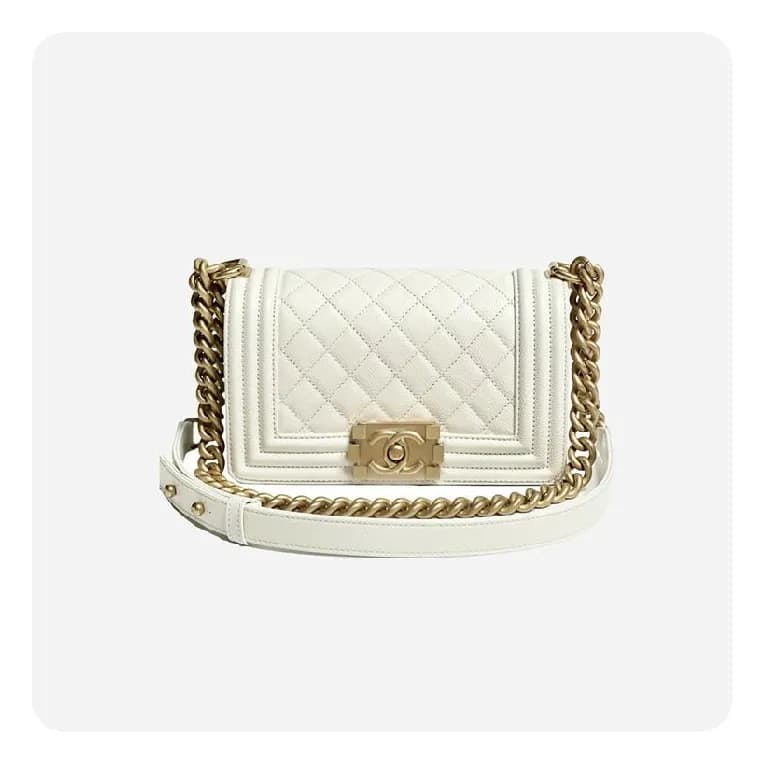 샤넬 보이백 스몰 캐비어 화이트 골드- Chane Boy Bag Small Caviar B… - 1