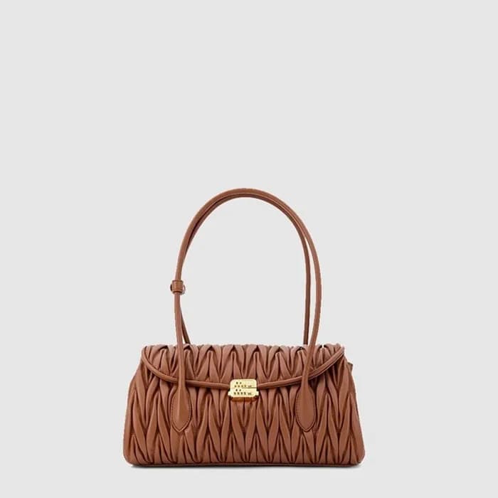 미우미우 여성 마테라쎄 가죽 숄더백 - Miumiu Womens Matelasse Leat… - 1