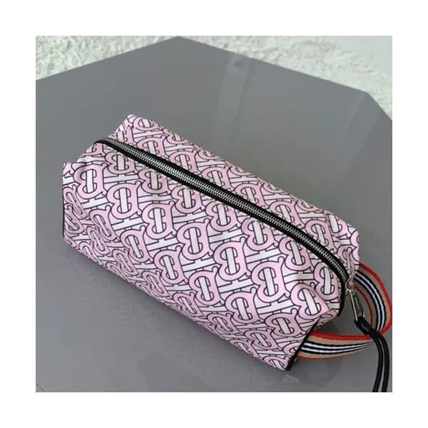 Burberry 2019 Nylon Pouch Bag, 24cm - 버버리 2019 나일론… - 1
