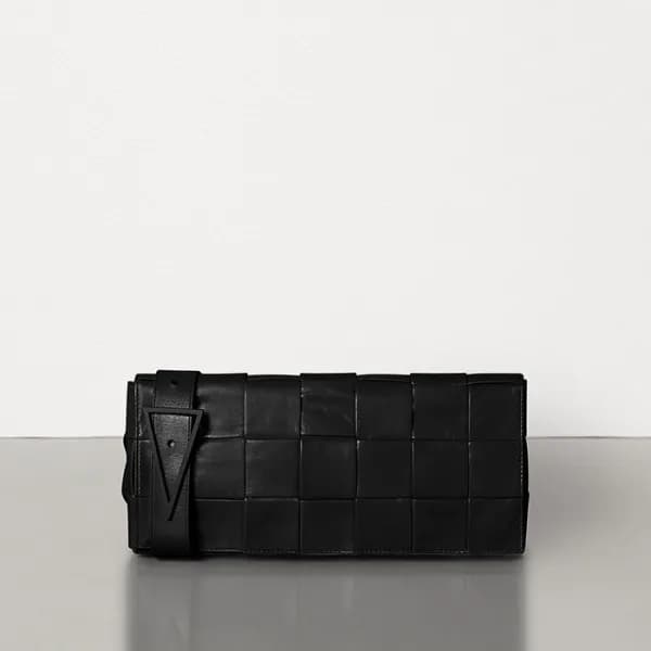 보테가 남성 블랙 카세트백 - Mens Black Cassette Bag - bv0345x - 1