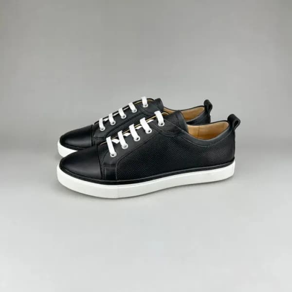 에르메스 남성 클래식 블랙 스니커즈 - Mens Black Sneakers - her082… - 1