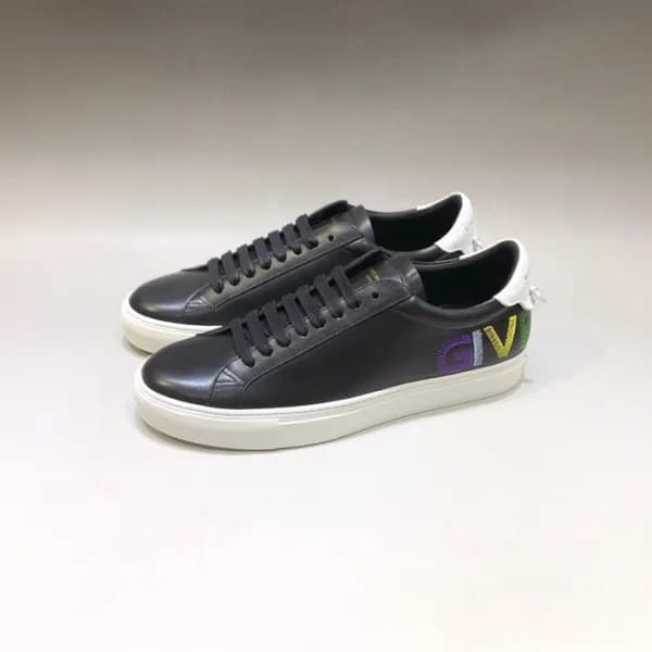 지방시 남/녀 클래식 블랙 스니커즈 - Unisex Black Sneakers - giv0… - 1