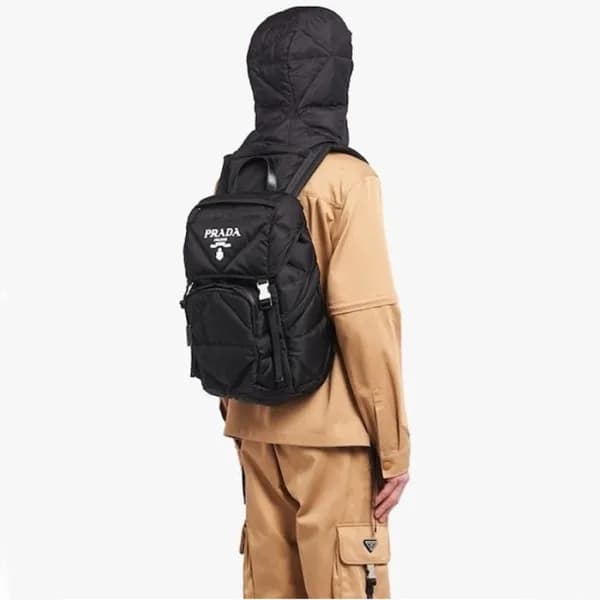 프라다 남성 로고 장식 백팩 2VZ135【매장-345만원대】 - Prada Mens Bla… - 1