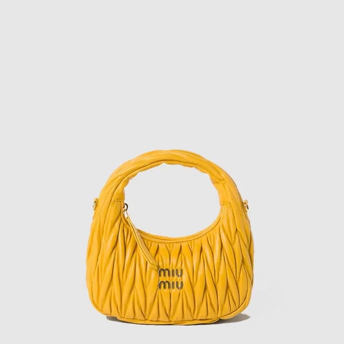 미우미우 여성 완더 마테라쎄 호보 백 - Miumiu Womens Wander Matela… - 1