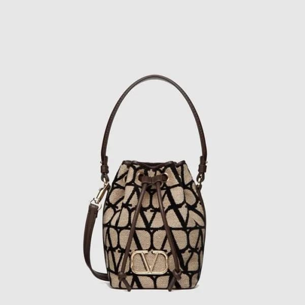 발렌티노 여성 미니 브이로고 버킷 백 - Valentino Womens Mini V-Log… - 1