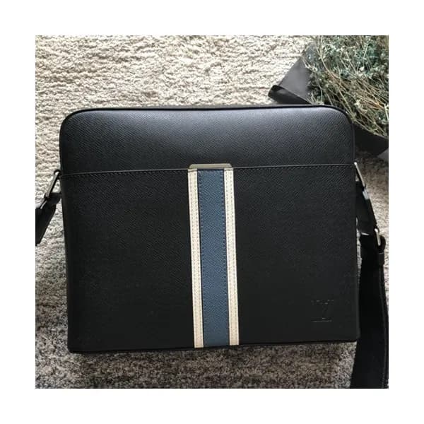 Louis Vuitton Taiga Messenger Shoulder Bag,28cm - … - 1