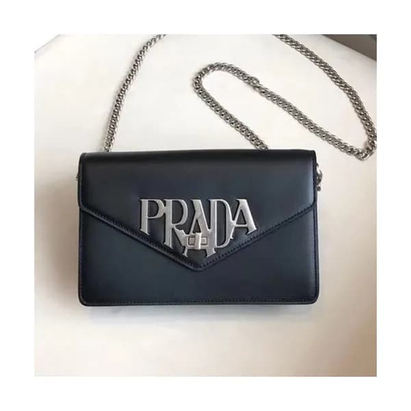Prada Logo Chain Shoulder Bag,22cm - 프라다 로고 체인 숄더백… - 1