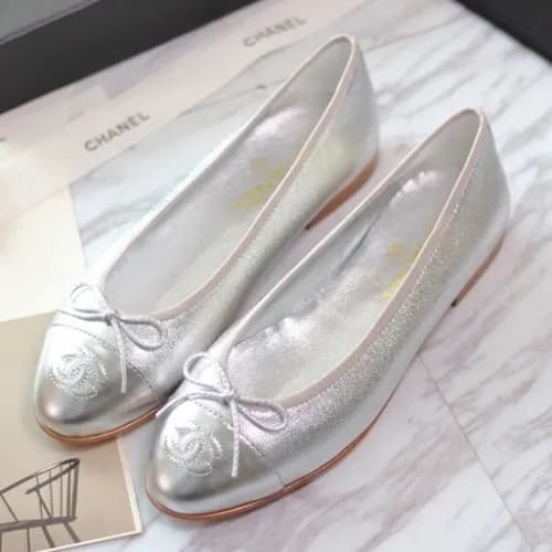 Chanel 2018 Ladies Classic CC Logo Ribbon Ballet F… - 1