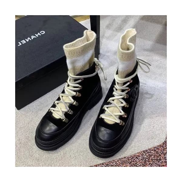Chanel 2019 Ladies Suede & Leather Boots - 샤넬 2019… - 1