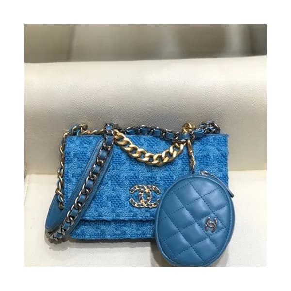 Chanel 2019 WOC Chain Cross Bag,19CM - 샤넬 2019 WOC… - 1