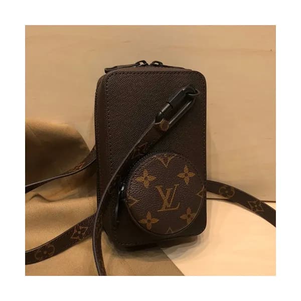 Louis Vuitton 2020 Phone Bag Shoulder Bag,17cm - 루… - 1