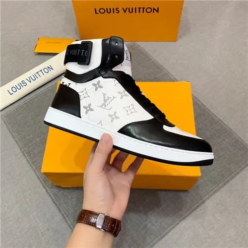 Louis Vuitton 2020 Men's Leather Sneakers - 루이… - 1
