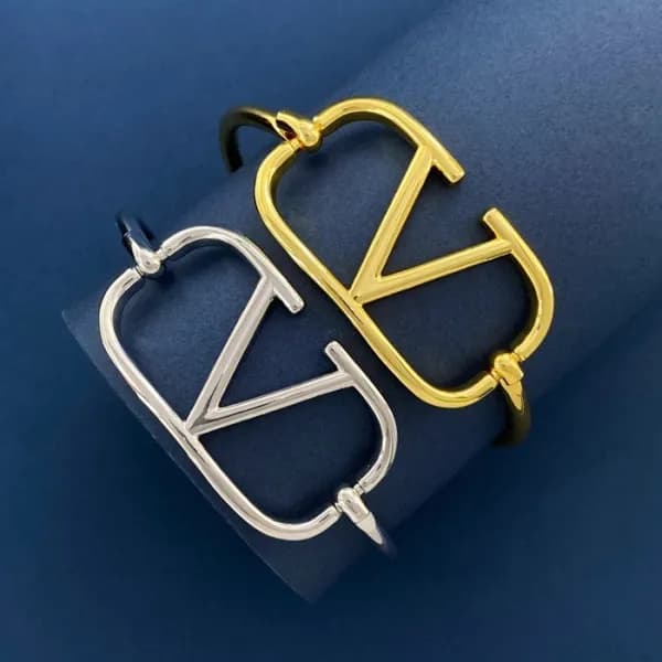 발렌티노 여성 골드 팔찌 - Valentino Womens Gold Bangle - acc… - 1