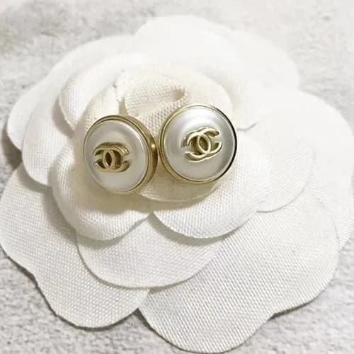CHANEL Yellow Gold Earring - 샤넬 여성용 18k도금 옐로우 골… - 1
