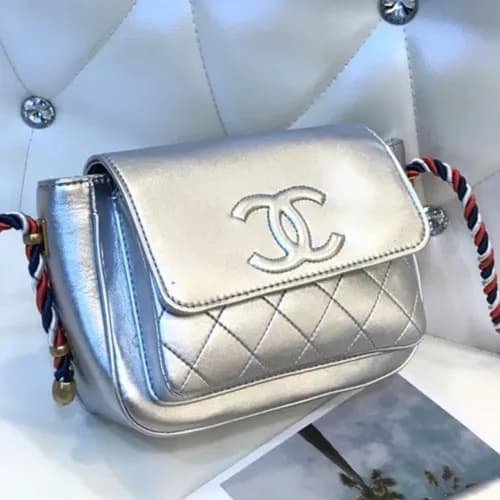Chanel Logo Shoulder Cross Bag ,21CM - 샤넬 로고 여성용 숄… - 1