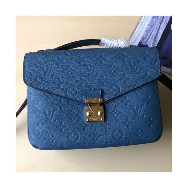 Louis Vuitton Pochette Metis Shoulder Bag,25cm - 루… - 1
