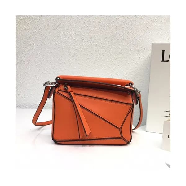 Loewe 2019 Puzzle Mini Shoulder Bag, 18CM - 로에베 20…