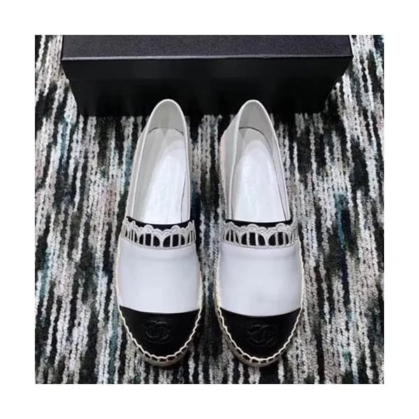 Chanel 2019 Ladies Leather Slip On - 샤넬 2019 여성용 레… - 1