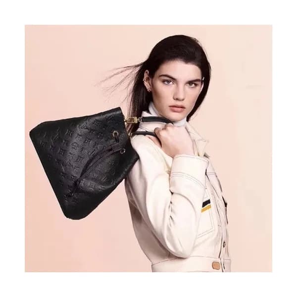 Louis Vuitton 2020 Neonoe Leather Shoulder Bag,26c… - 1